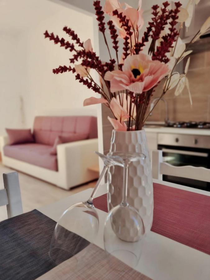 Ferienwohnung Attico Con Terrazzo Relax Ladispoli Exterior foto